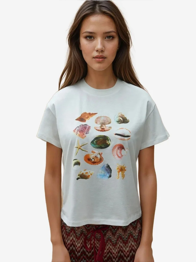 هيكاب تيشيرت قطن % بقصة عادية وياقة دائرية مطبوع