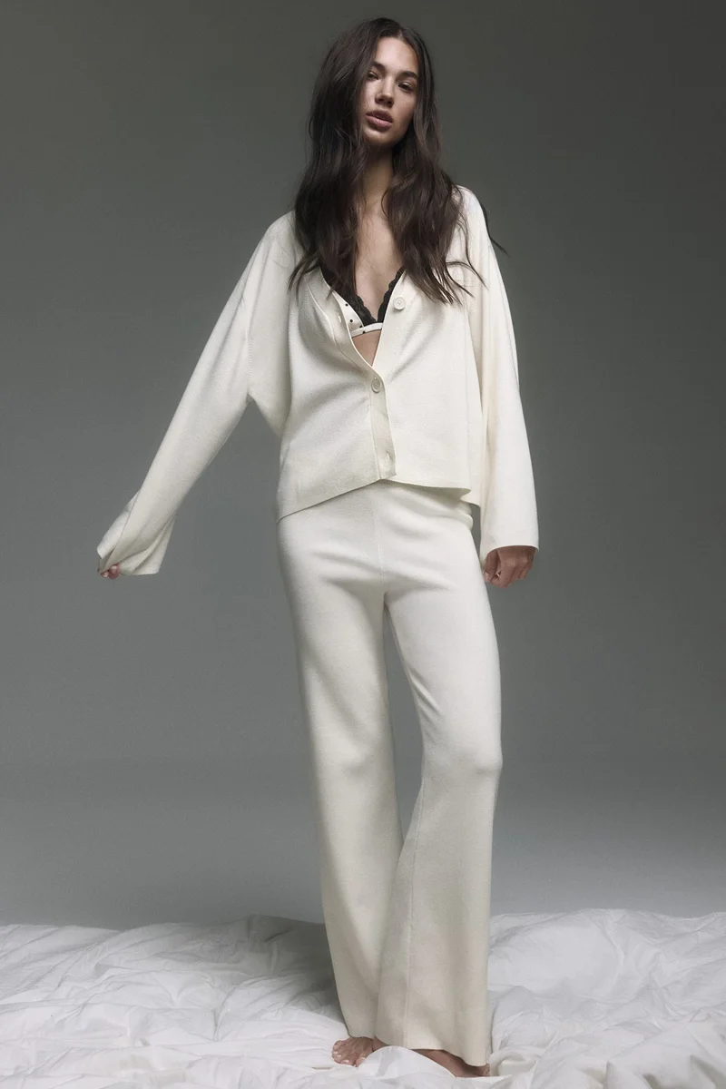 اتش اند ام كارديغان محبوك بتصميم ناعم