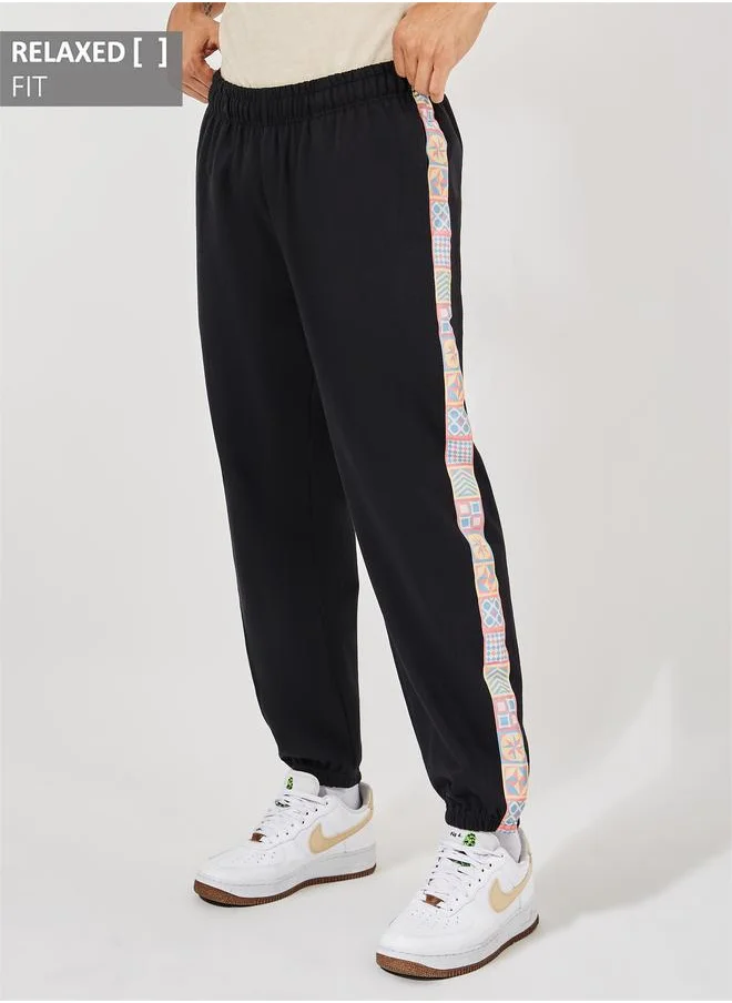 ستايلي Side Print Motif Relaxed Fit Joggers