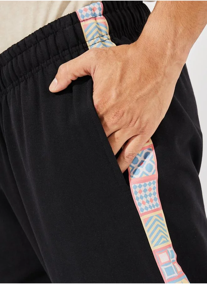 ستايلي Side Print Motif Relaxed Fit Joggers