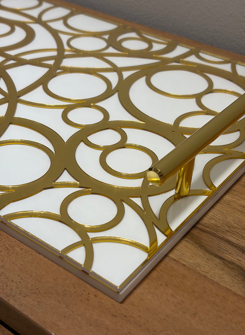 لوحة صينية تقديم من الأكريليك بتصميم مزخرف ومقابض معدنية ذهبية اللون - Image 3