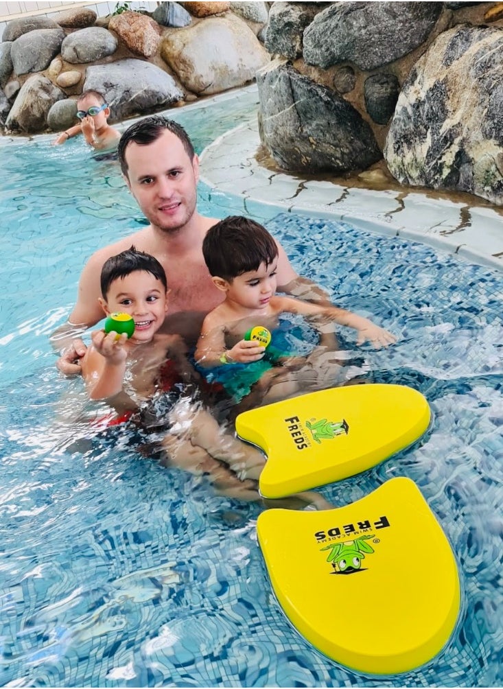 FREDS SWIM ACADEMY FREDS SWIM ACADEMY Funball, Mini Children's Play Ball for the Beach, Jumps up to 30 m on Water, Water Toy Made of Silicone with Lycra Fabric, Ideal as a Pool and Beach Toy for the Whole Family  - Image 4