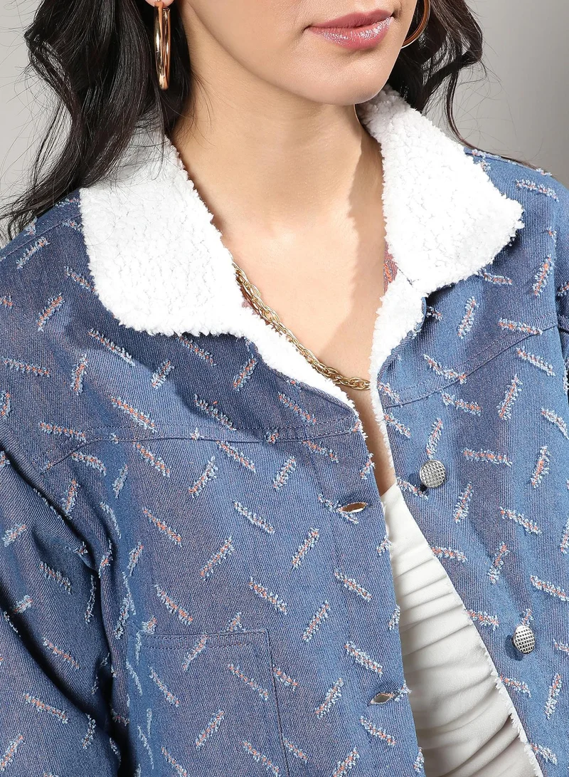 Campus Sutra Women's Blue Clustered Distress Denim Jacket