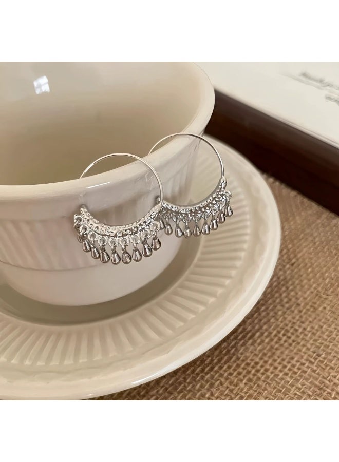 Goolsky أقراط تاسل قطرة الماء البسيطة للنساء - أقراط متدلية بارزة، مجوهرات أنيقة وعصرية، تاسلات قطرة الماء بتدرجات ذهبية/فضية مقاومة للتأكسد، للمناسبات الرسمية وغير الرسمية - Image 3