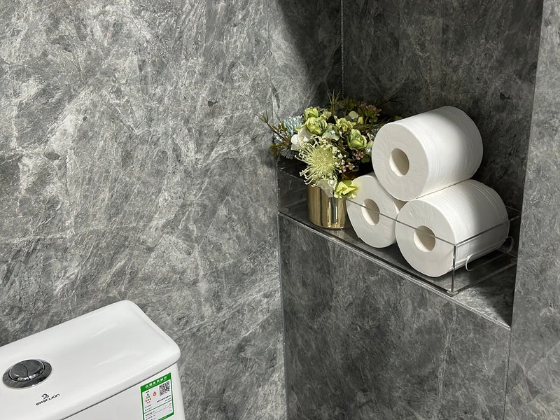 IEEK Toilet Paper Basket,Acrylic Toilet Paper Holder with Storage Modern Bathroom Tray with Handle and Non-Slip Mats for Toilet Tank Top Decorative,Clear Vanity Tray for Home Decorâ€¦ - Image 4