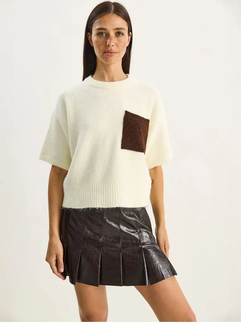 بيانكو لوتشي LUCCI Oversized Crew Neck Knit Sweater with Pocket