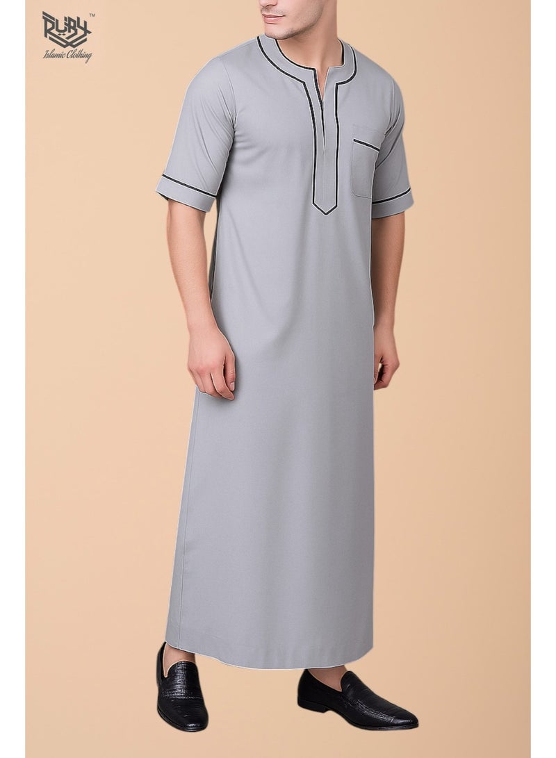 روبي للملابس الإسلامية ثوب رجالي بأكمام قصيرة وعنق مستدير تقليدي جلابية | روب رجالي | جبّة | كندورة | رمادي فاتح - Image 2