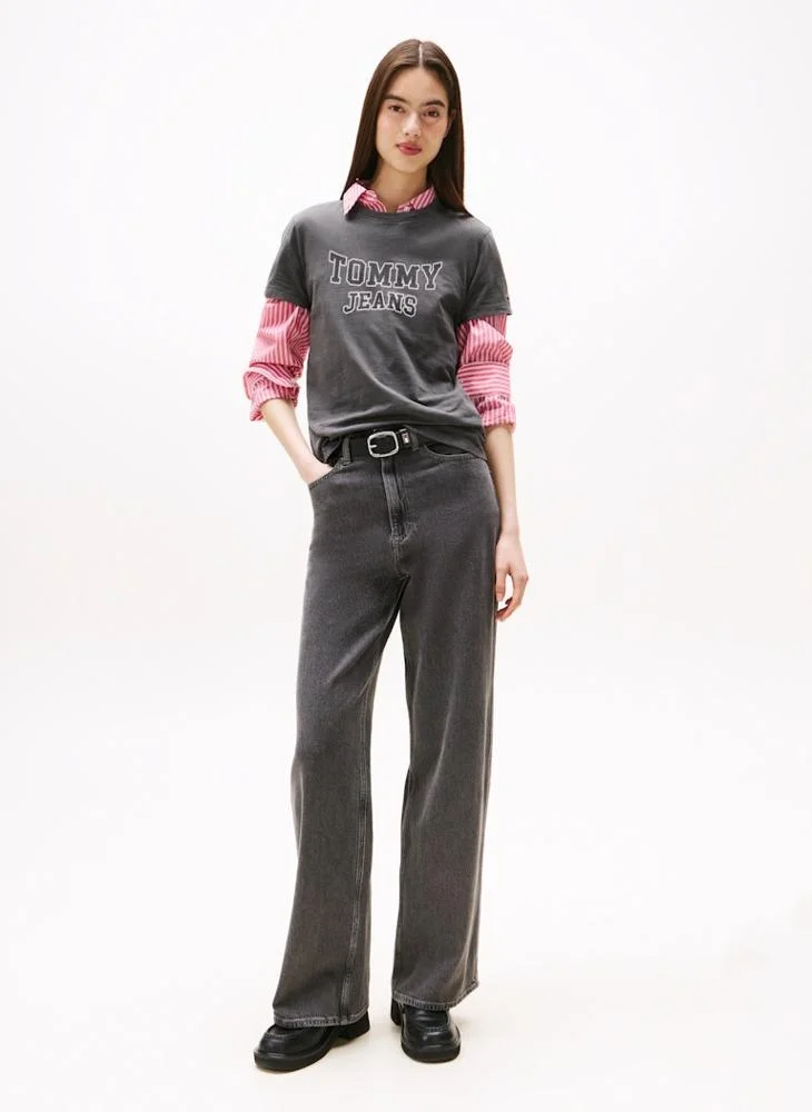 TOMMY JEANS Graphic Crew Neck T-Shirt