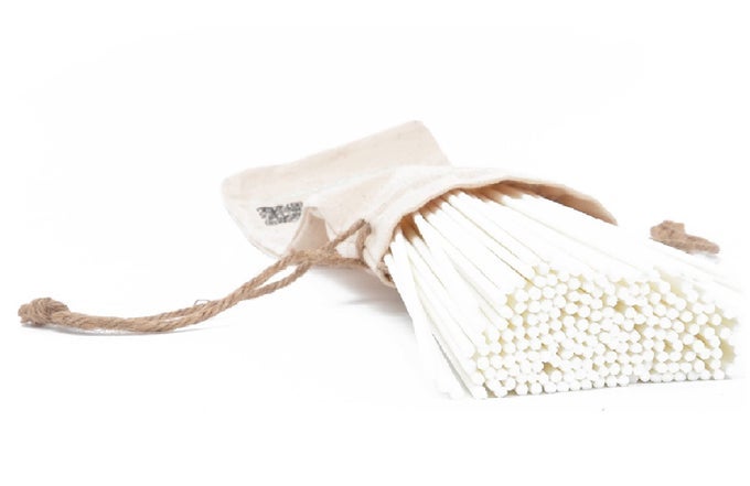 REED DIFFUSER STICKS JECNOVO PACK OF 100 FIBER STICKS WITH HANDMADE LINEN BAG SAFE AND NONTOXIC 9 INCHES LONG 3MM DIAMETER AROMATHERAPY DIFFUSERS FOR HOME SPA AND OFFICEWHITE