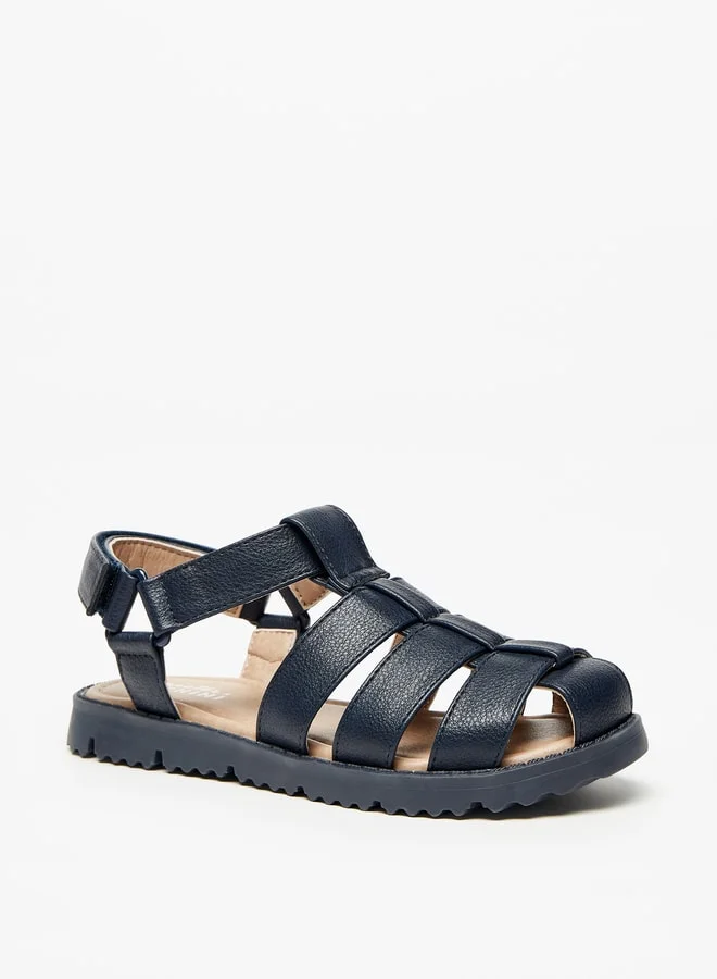 سيد دوتشيني Boys Textured Strap Sandals with Hook and Loop Closure