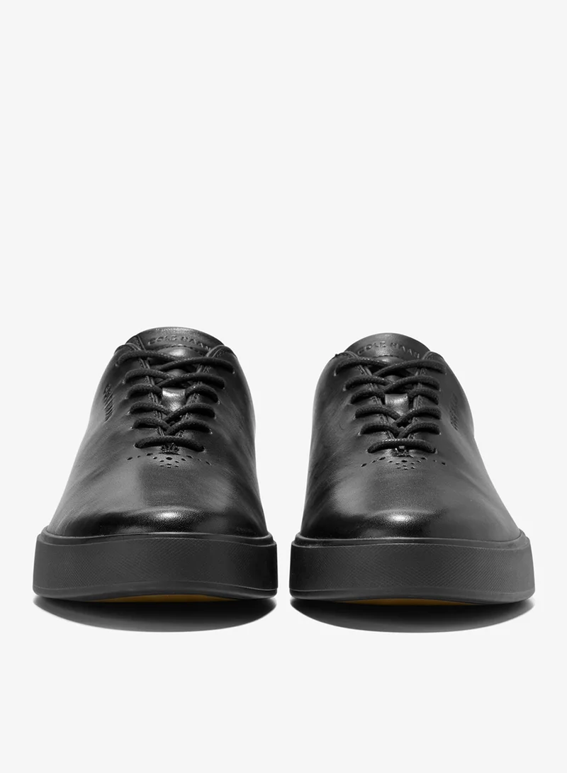 كول هان سنيكرز جراندبرو لوكس بتصميم من قطعة واحدة للرجال