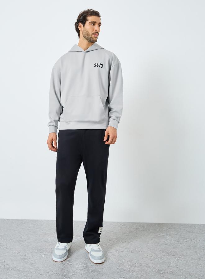 ستايلي هودي رمادي واسع بطبعة خلفية - Image 2