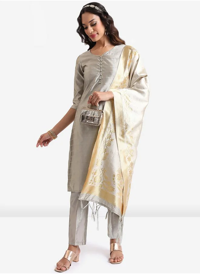 فيشود Women Grey Printed Kurta Set with Dupatta by Styli
