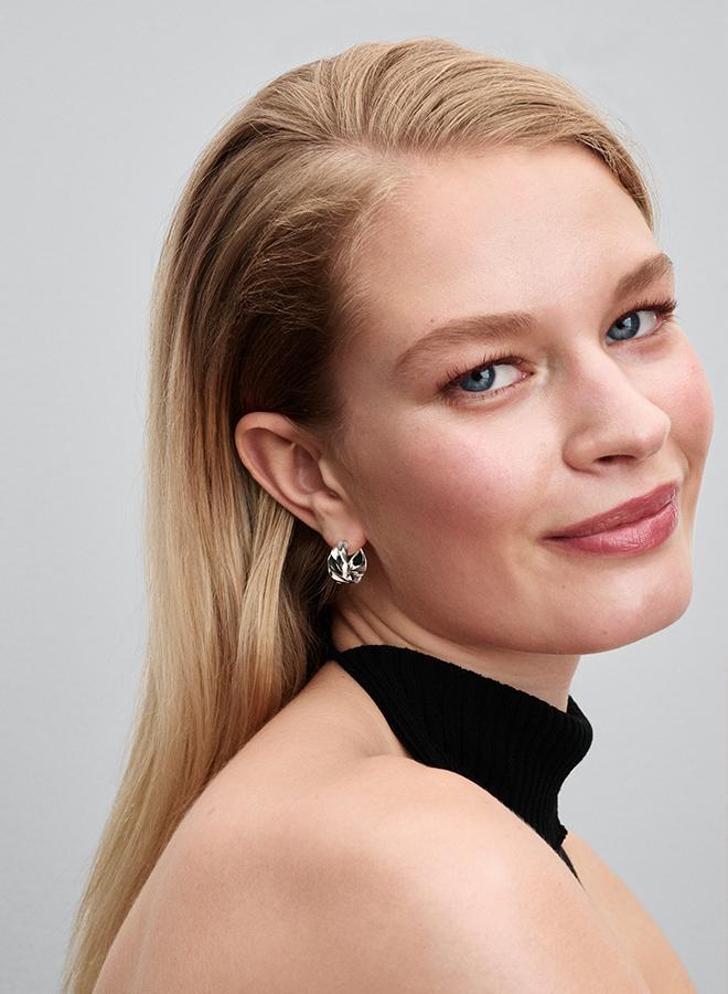 PANDORA Rippled Small Hoop Earrings - Image 2