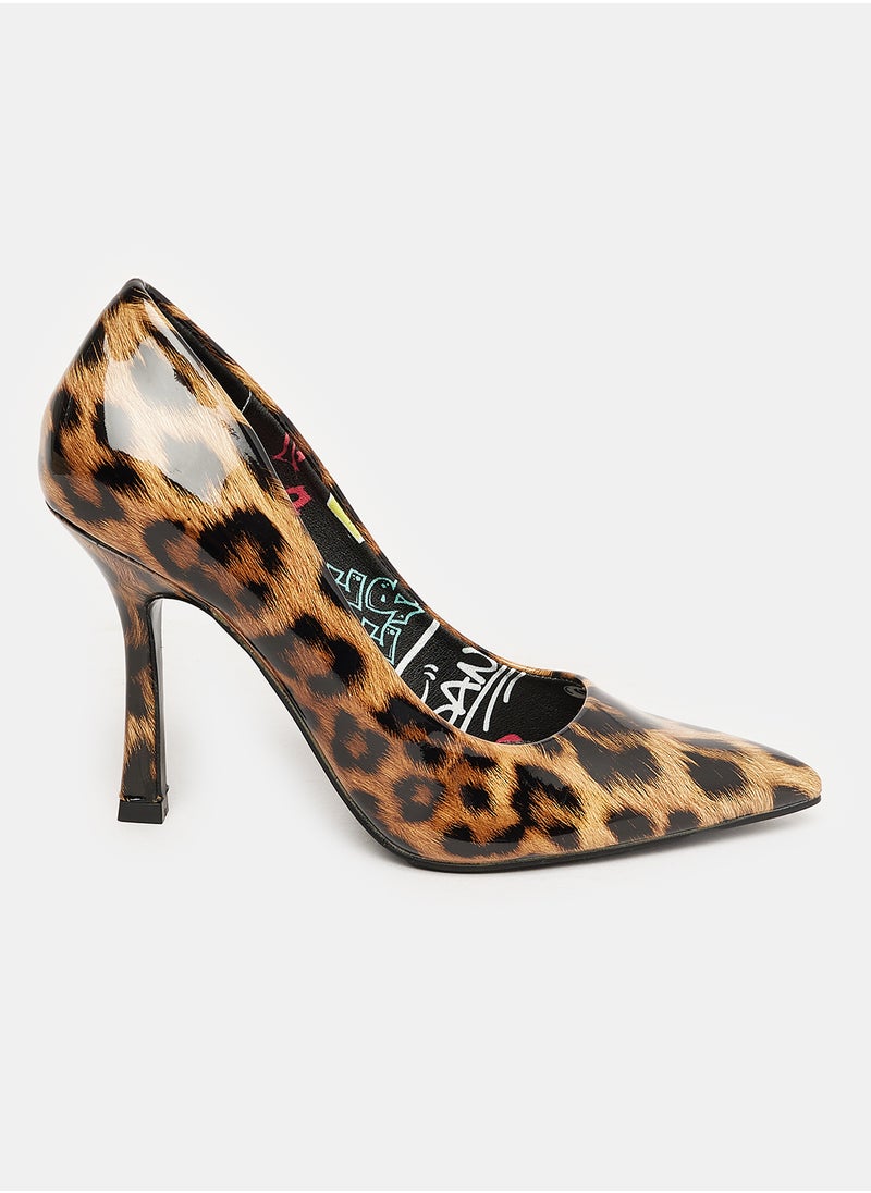 DejaVu - Patterned Pointed Heels - Image 1