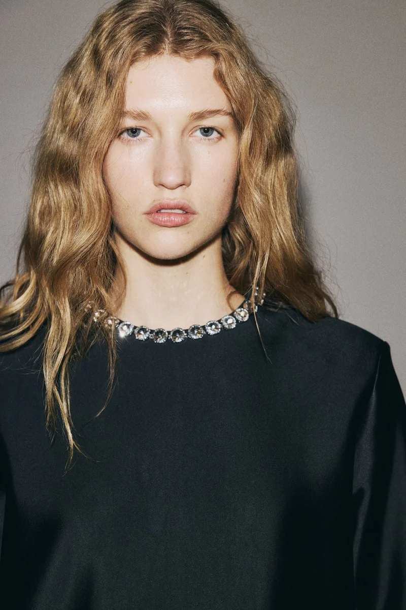 اتش اند ام فستان ميني بتطريزات