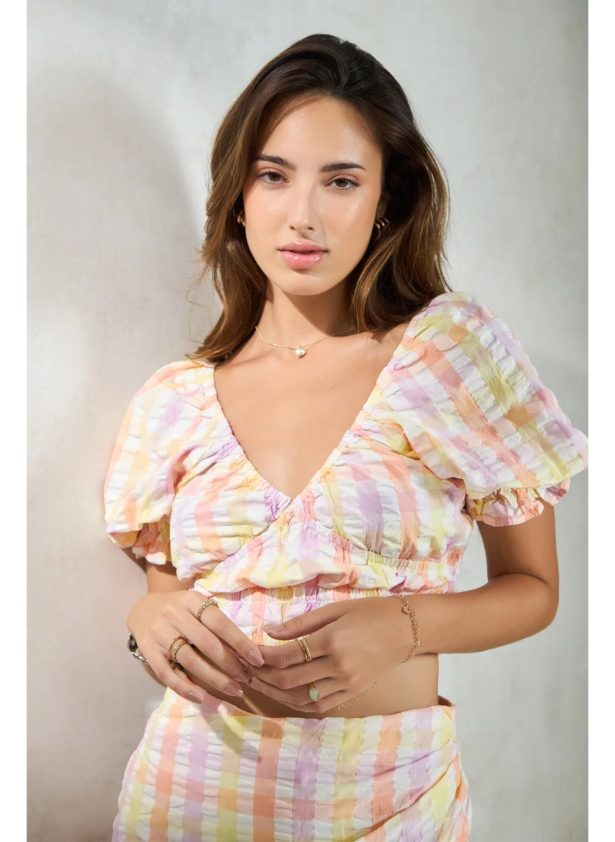 فيرجيو Virgio Women Cotton V Neck Crop Length Checks Short Sleeve Top