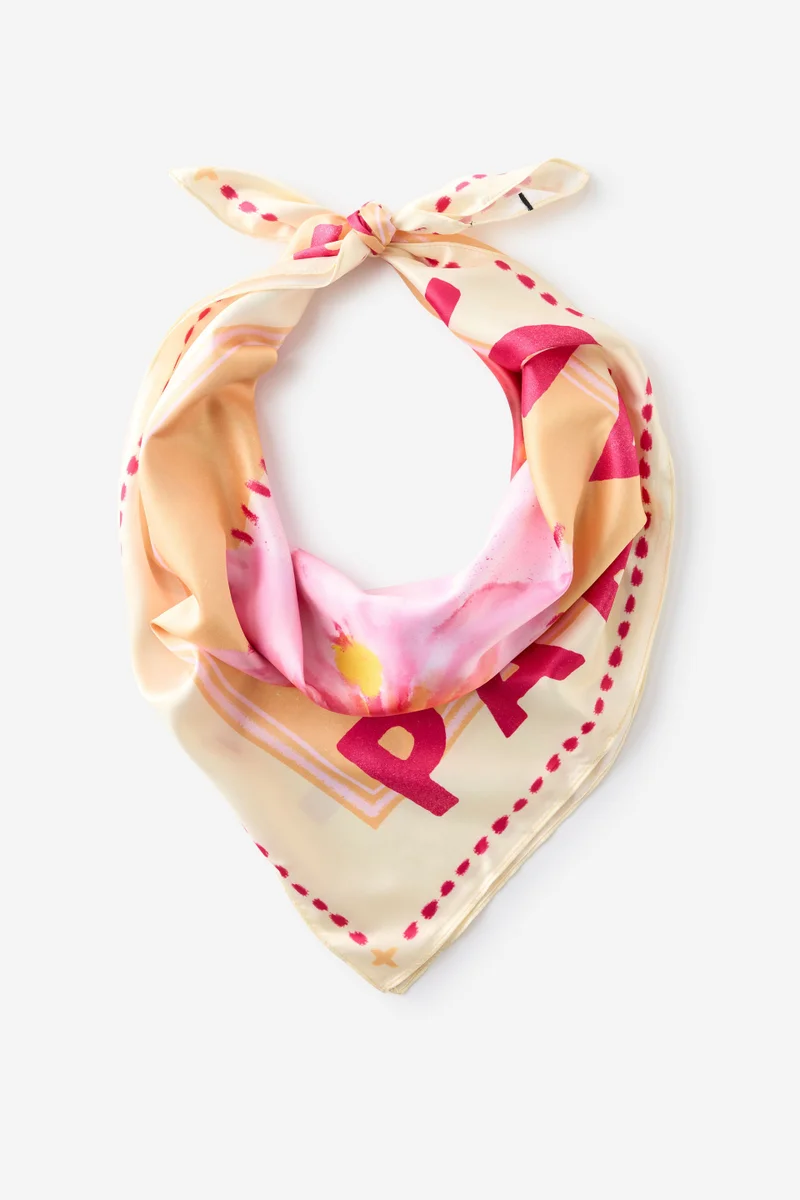 روبي Knot Your Everyday Square Scarf