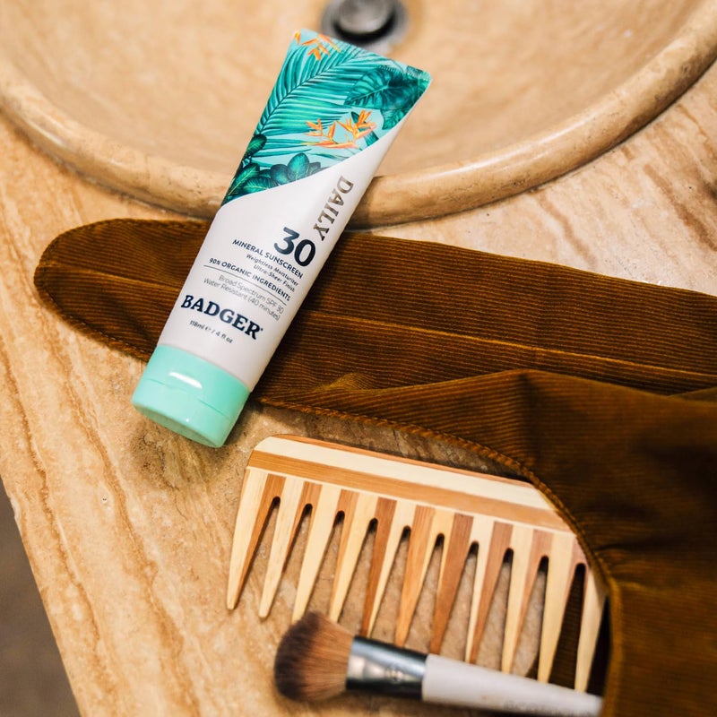 Badger Mineral Daily Sunscreen with Zinc Oxide, SPF 30, Lightweight & Easy to Apply w/No White Cast, Moisturizing Organic Sunscreen, Reef Safe, Vegan, Unscented, 4 fl oz, 2-Pack - Image 5