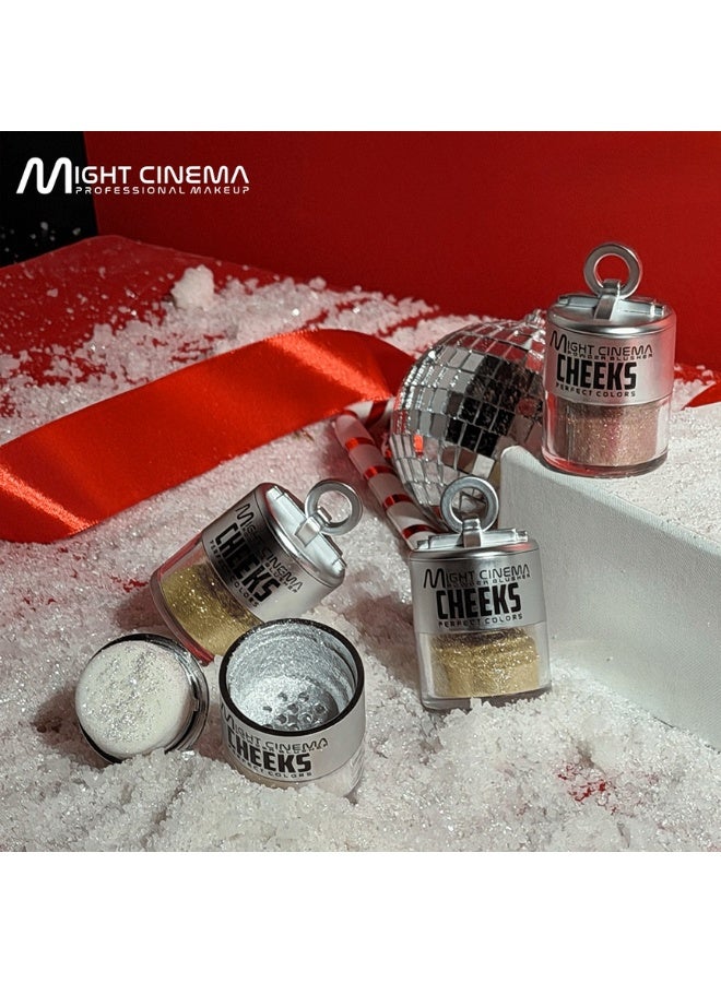 مايت سينما بلاشر بودرة وهايلايتر مايت سينما – أحمر خدود ثنائي بألوان مثالية جذابة وإطلالة أنيقة – تركيبة فائقة النعومة وثبات طويل الأمد – يمنح لمعاناً مضيئاً (Luminous) مع جزيئات الميكا اللامعة – بودرة خدود احترافية لخدود مثالية. -ذهبى - Image 3