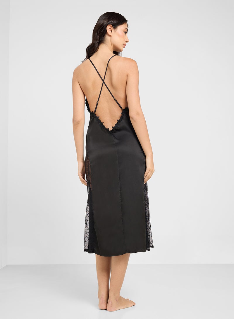 ايلا فستان سهرة ساتان مزين بالدانتيل - Image 2