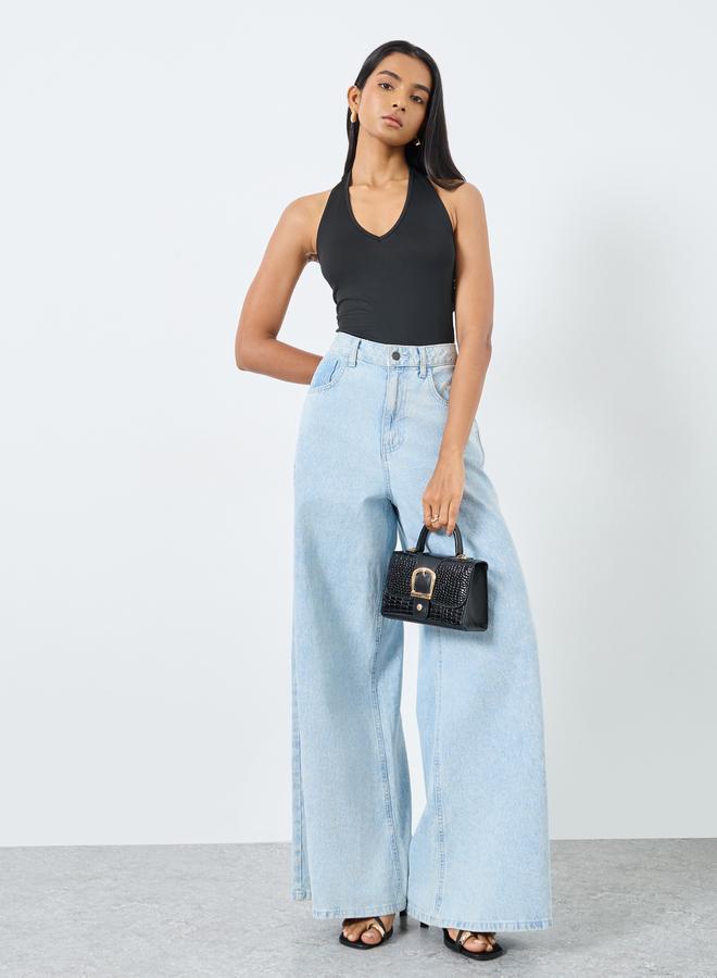 تايك تو بودي سوت سادة بياقة هولتر - Image 3