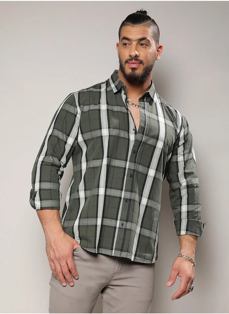 Instafab Plus Instafab Plus Men's Tartan Plaid Dark Green Button Up Plus-Size Fit Shirt For Casual Wear | Cotton Spread Collar Shirt Crafted With Regular Sleeve & Comfort Fit For Everyday Wear
