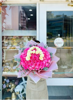 Danaya's Flowers Flower Bouquet - 100 pcs Roses with Letter  - Image 2