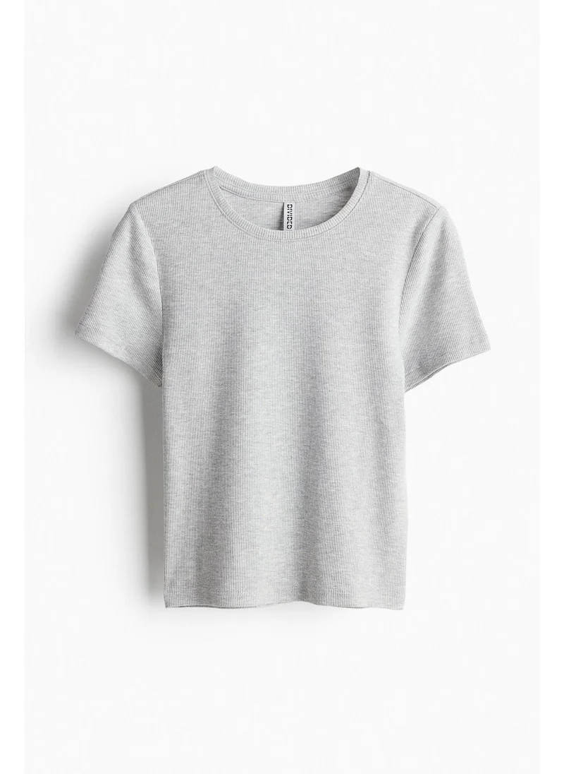H&M Fitted T-shirt