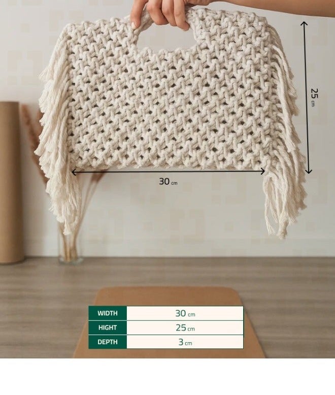 HMK CRAFTS A modern bohemian-style macrame bag. - Image 1