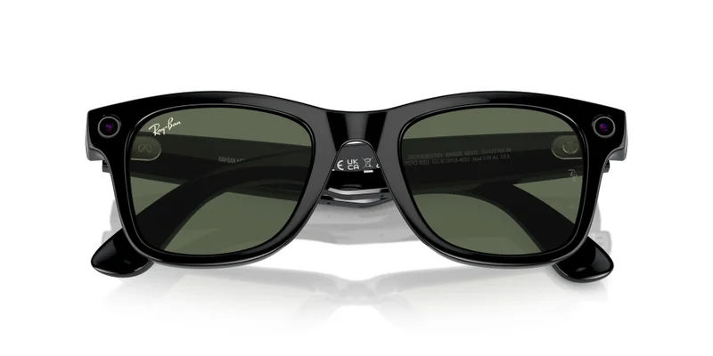 Ray-Ban wayfarers sunglasses