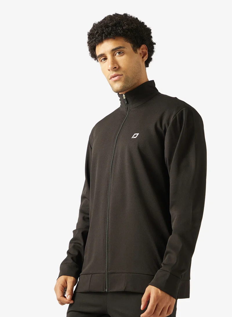 فورورد بدلات رياضية بشعار