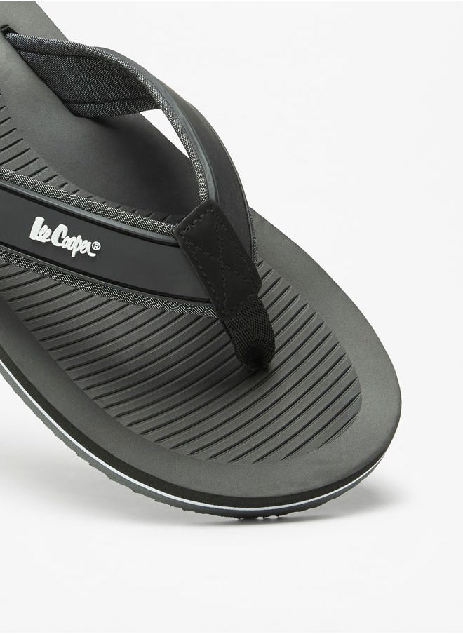 Lee Cooper - شبشب ثونغ بتفاصيل الشعار للرجال - Image 1