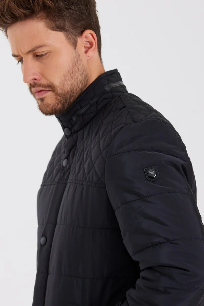 سيفيست Men's Black Regular Fur Inside Pocket Washable Regular Quilted Jacket & Coat