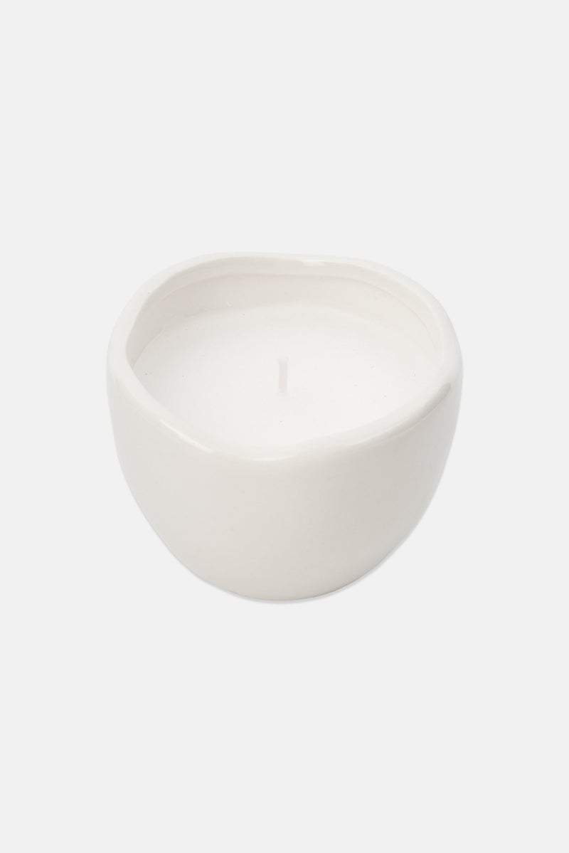 Muy Mucho Ceramic Winter Jasmin Scented Candle - Image 1