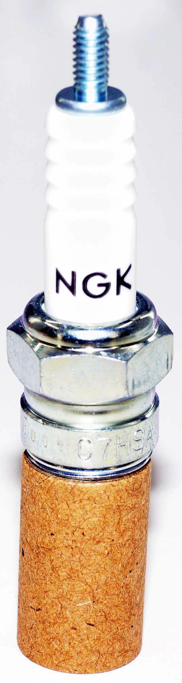 N2 (Pack of 2) NGK Spark Plugs Replaces C7HSA, C7HS & 4629. - Image 5