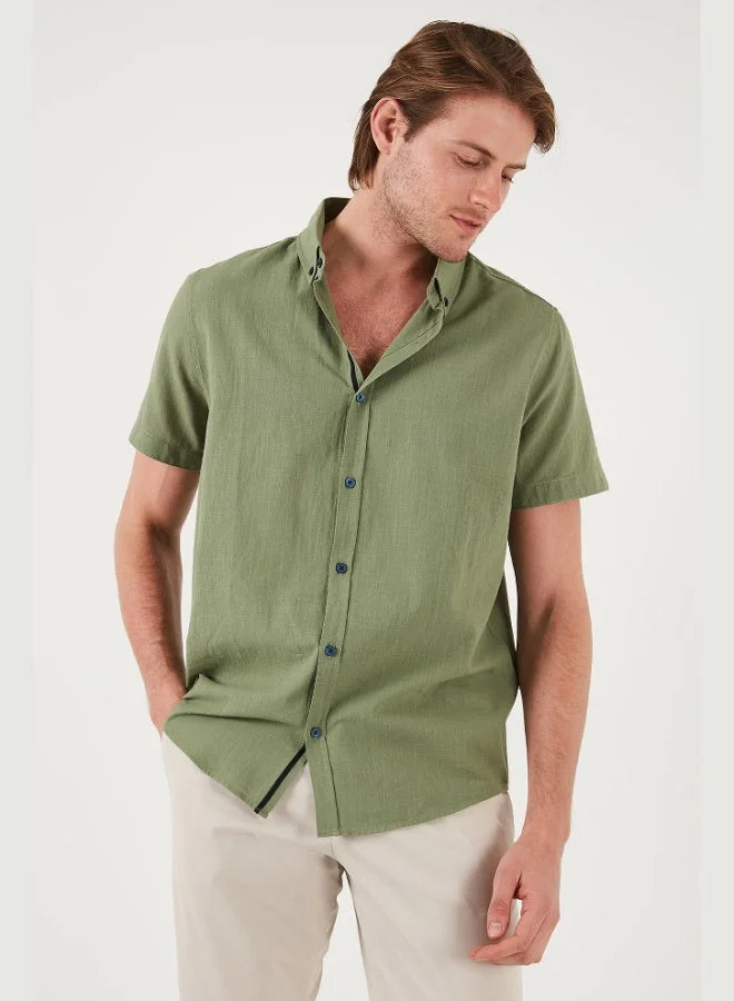 بوراتي قميص رجالي قصير الأكمام بياقة بأزرار من قطن بوراتي بقصة ضيقة