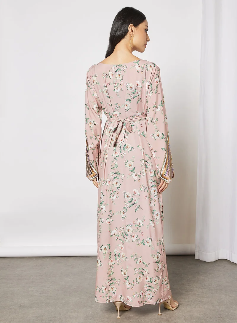 Hayat Jalabiya With Colored Abstract Embroidery In Front And Wrist With Belt