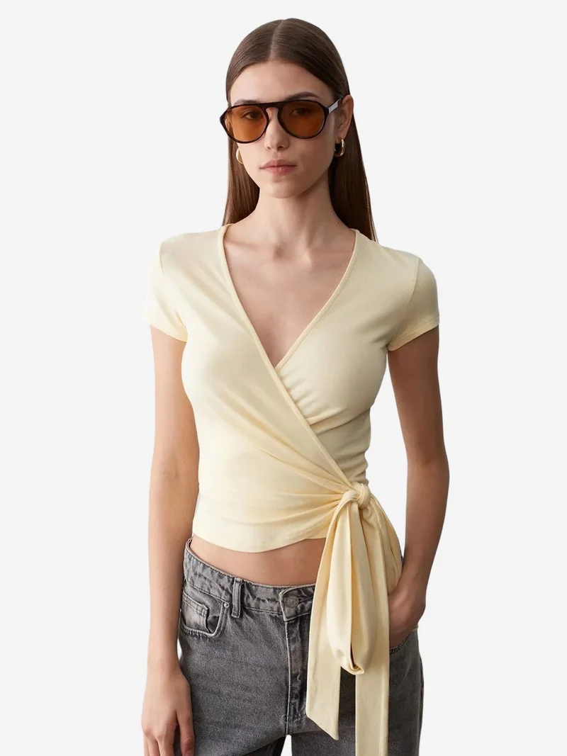ديلفين DILVIN Crop Wrap Blouse With Tie Detail