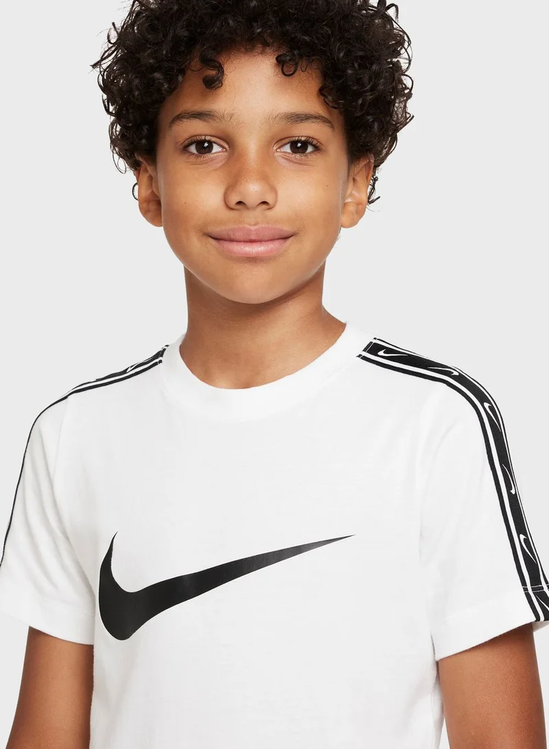 Nike Youth Nsw Repeat Swoosh T-Shirt