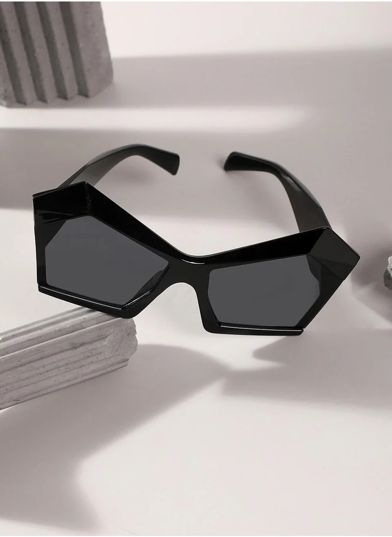 Haute Sauce The Blade Geometric Sunglasses - Onyx Black