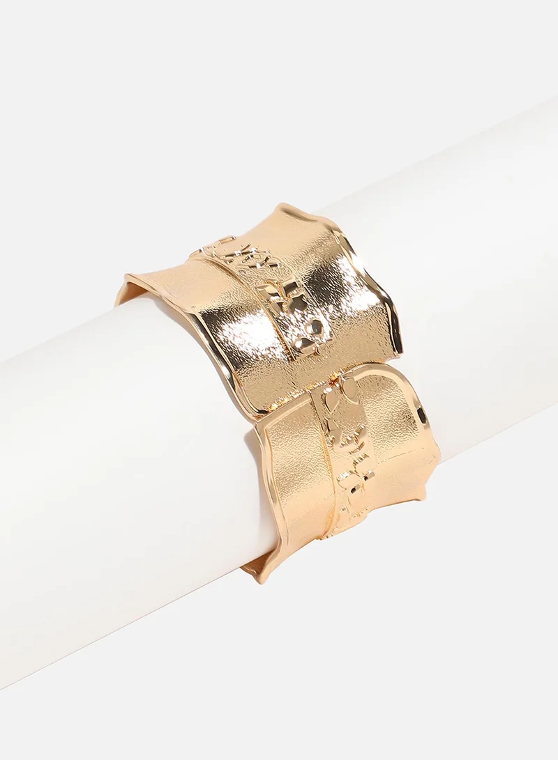 SOHI Dented Textured Artificial Bracelet Jewellery