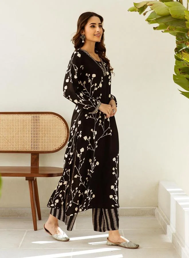 آي شين Women's Black Rayon Printed Tunic Upper Calf Length Palazzo Bottom Straight Fit 2 Peice Kurta Set