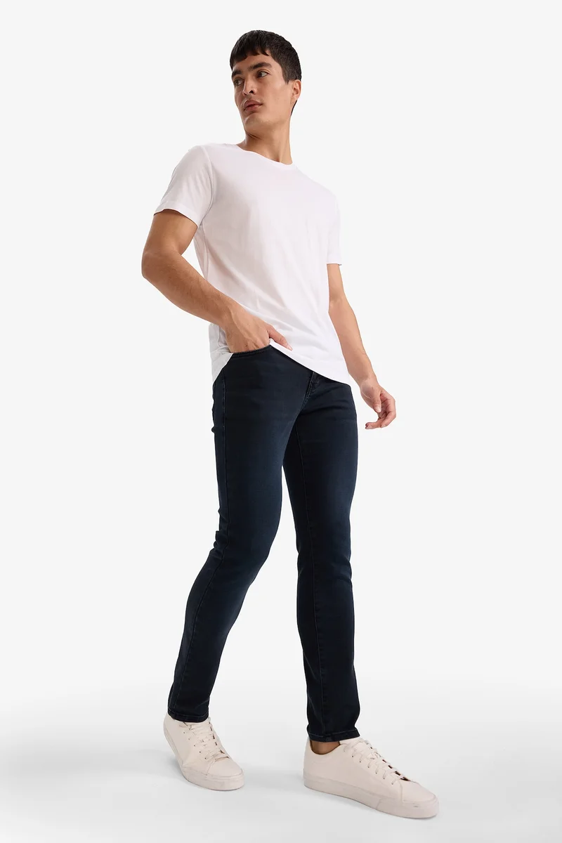 ديفاكتو Pedro Slim Fit Regular Waist Skinny Leg Jeans