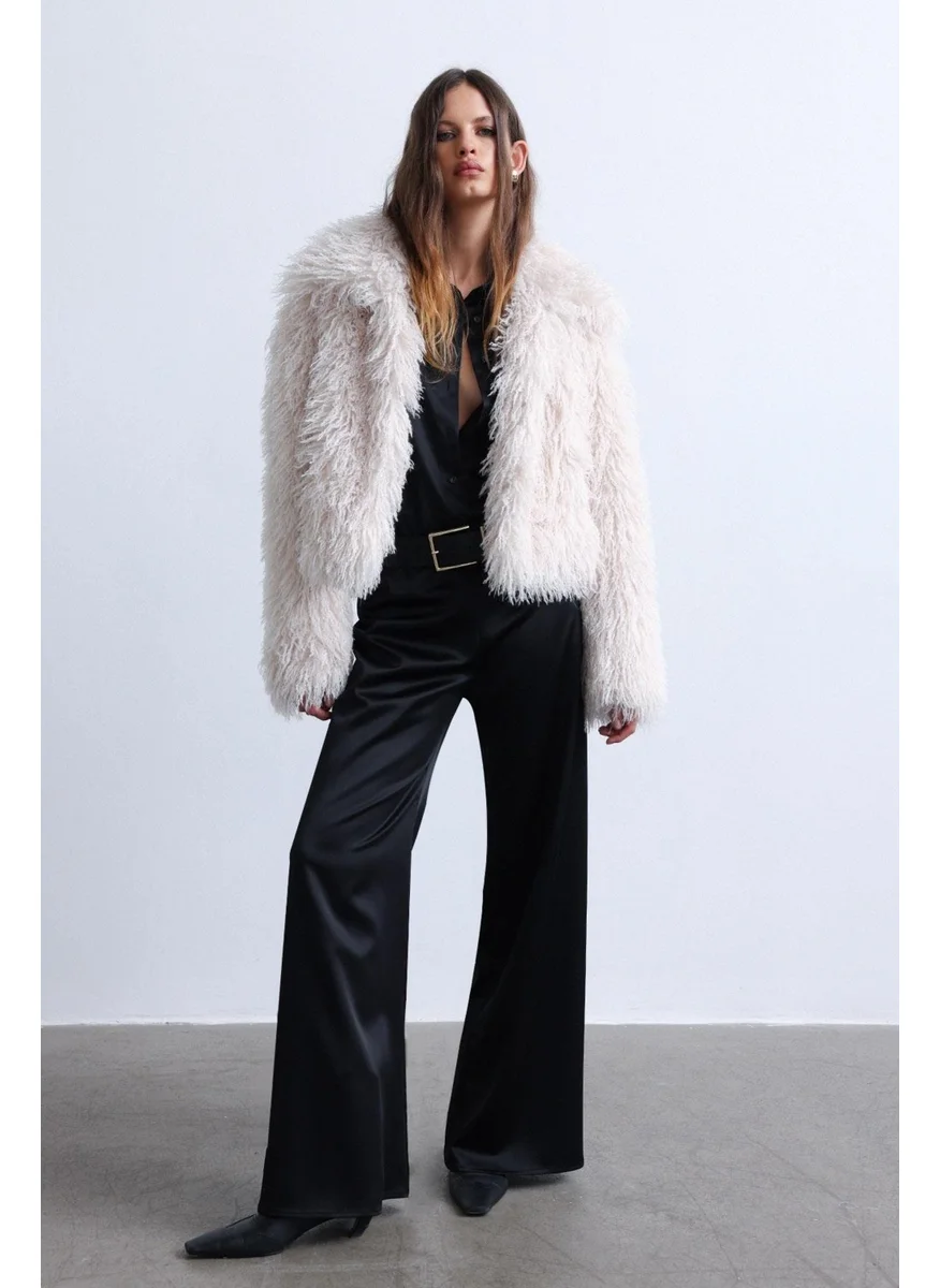 سود كوليكشن Ecru Suzie Faux Fur Jacket