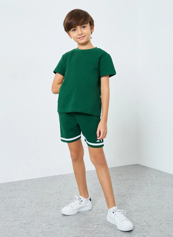 Styli Styli Boys Green Waffle Knit T-Shirt and Shorts Set
