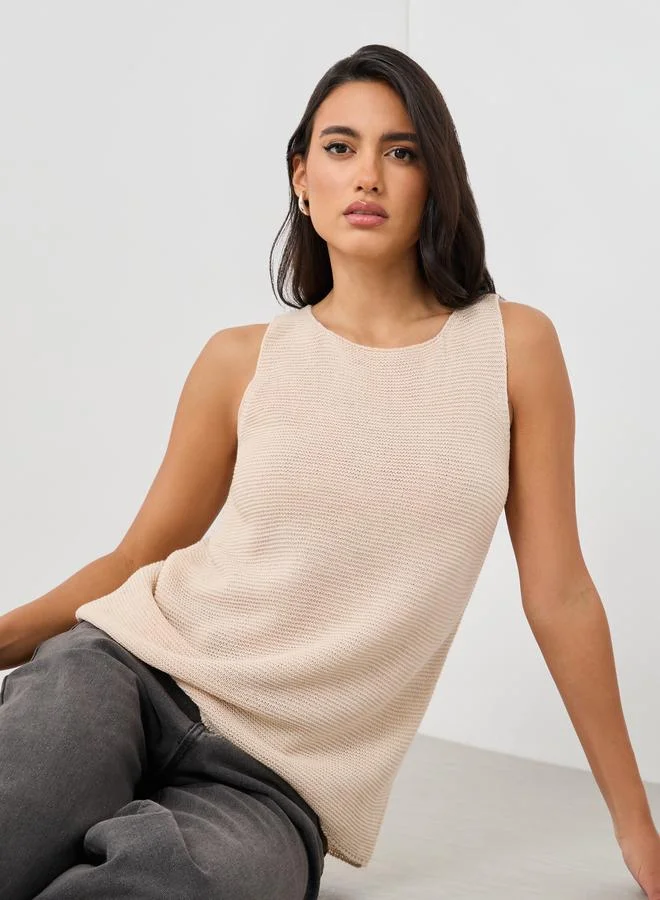 Styli Styli Sleeveless Round Neck Knitted Top