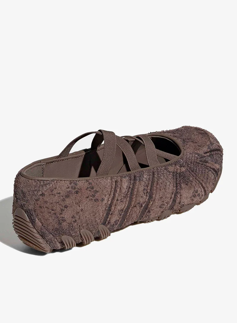 Adidas Originals EARSTR/EARSTR/GUM5 Ghost Sprint Ballet for Women | Best Price UAE