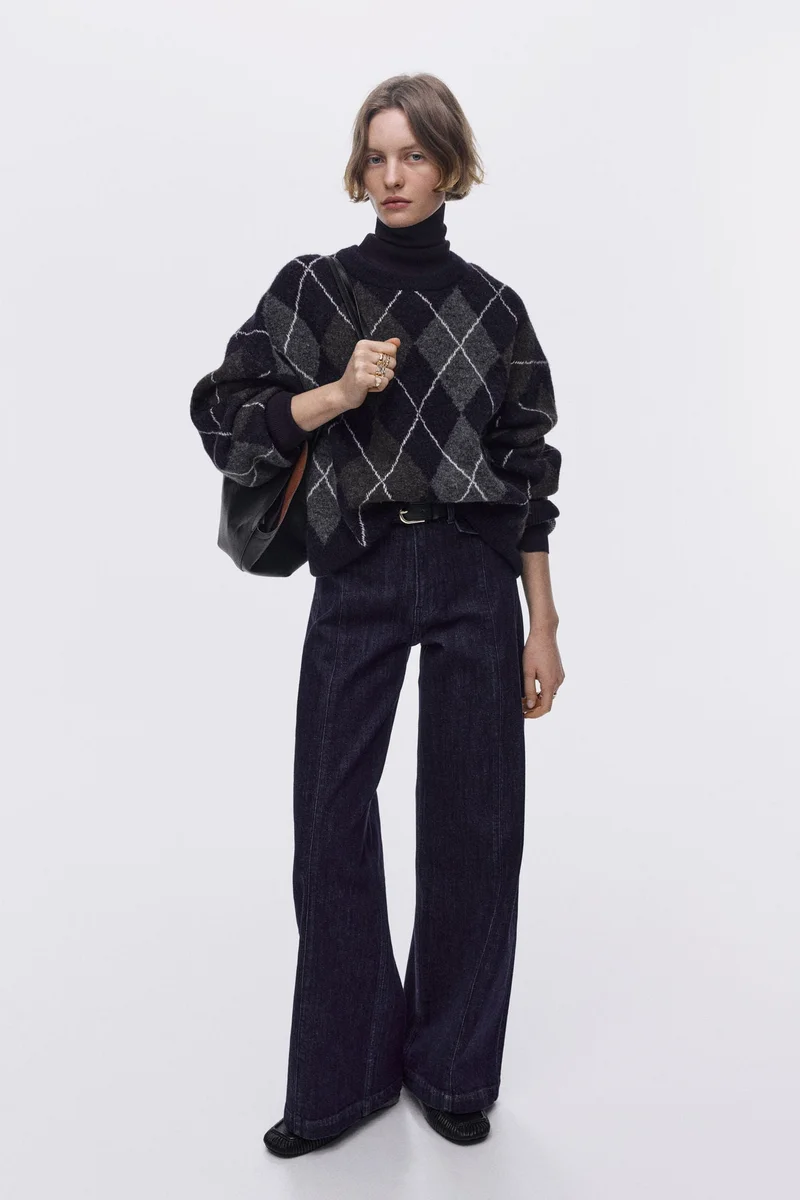 اتش اند ام جينز بخصر عالي وقصّة واسعة