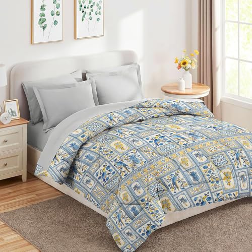 VAS COLLECTIONS 220 GSM Microfiber Reversible AC Comforter |Quit | Blanket | Duvets for King Size Double Bed 180Tc (230X250 cm, Tealish Blue and Yellow) - Image 1